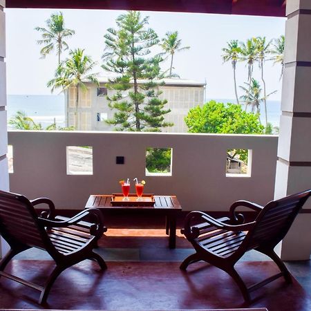 Tenasi Beach Resort Ahangama Ngoại thất bức ảnh