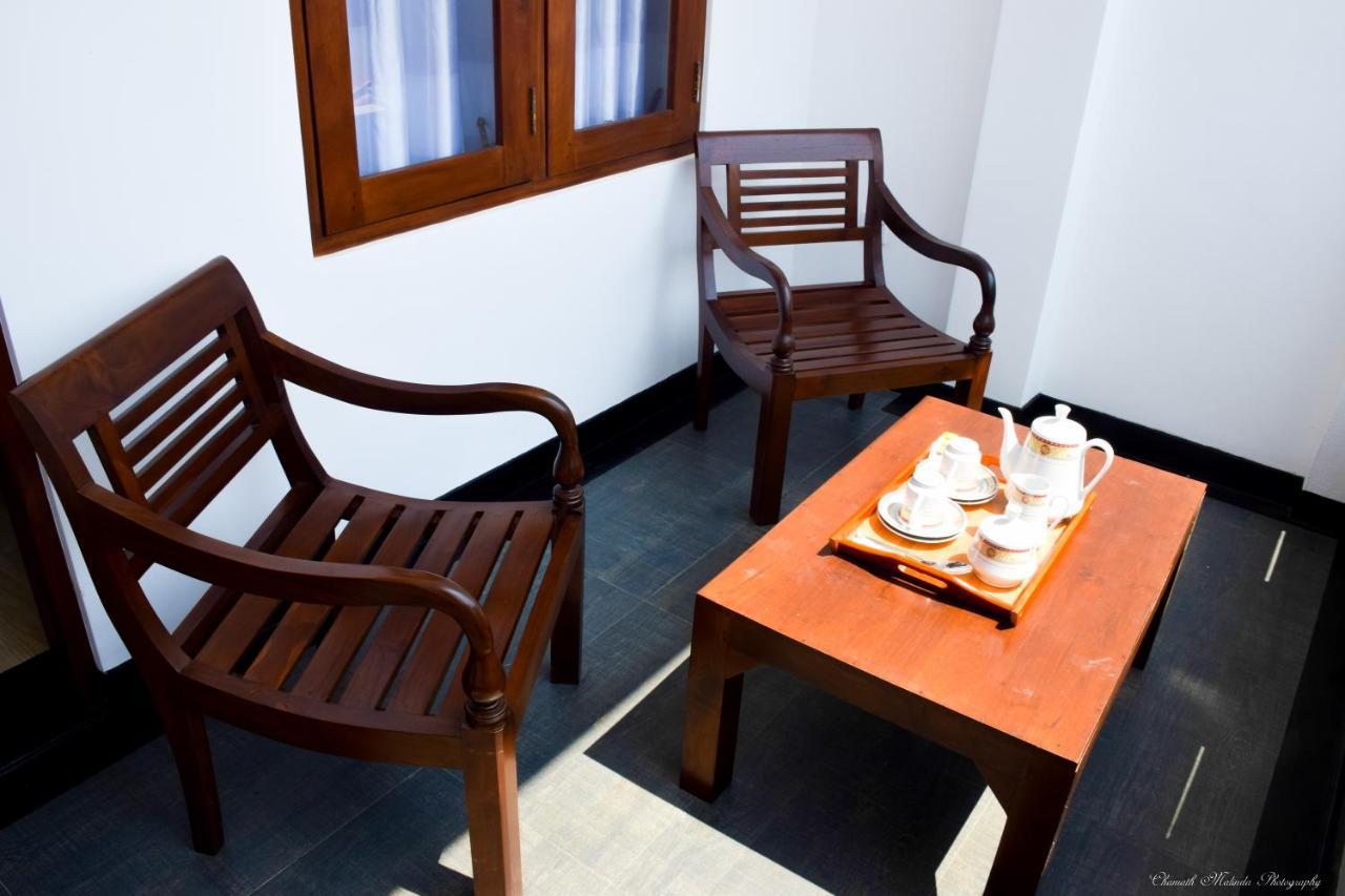 Tenasi Beach Resort Ahangama Ngoại thất bức ảnh