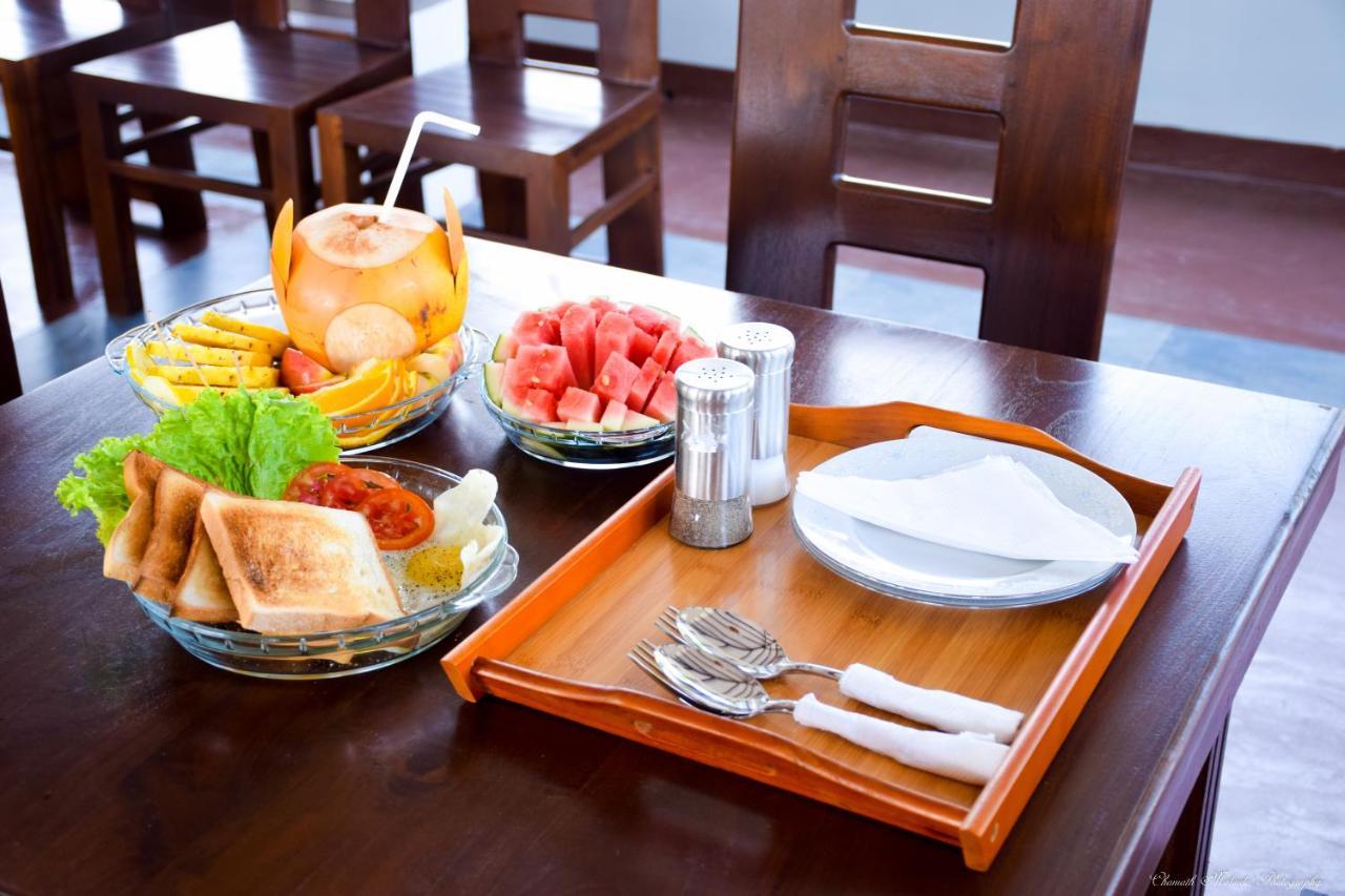 Tenasi Beach Resort Ahangama Ngoại thất bức ảnh