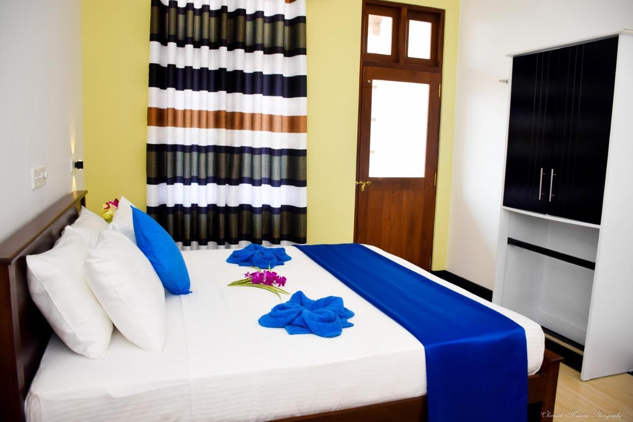 Tenasi Beach Resort Ahangama Ngoại thất bức ảnh