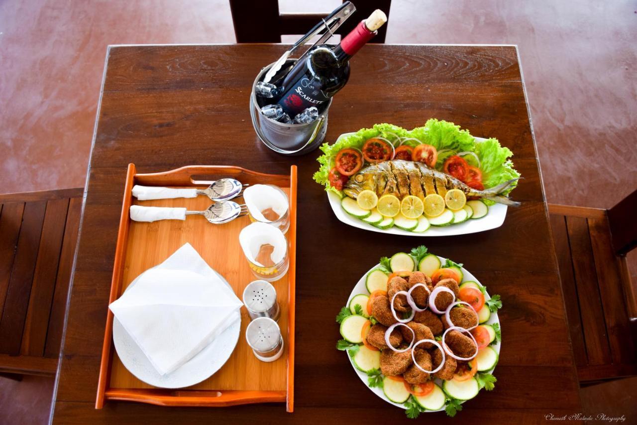 Tenasi Beach Resort Ahangama Ngoại thất bức ảnh
