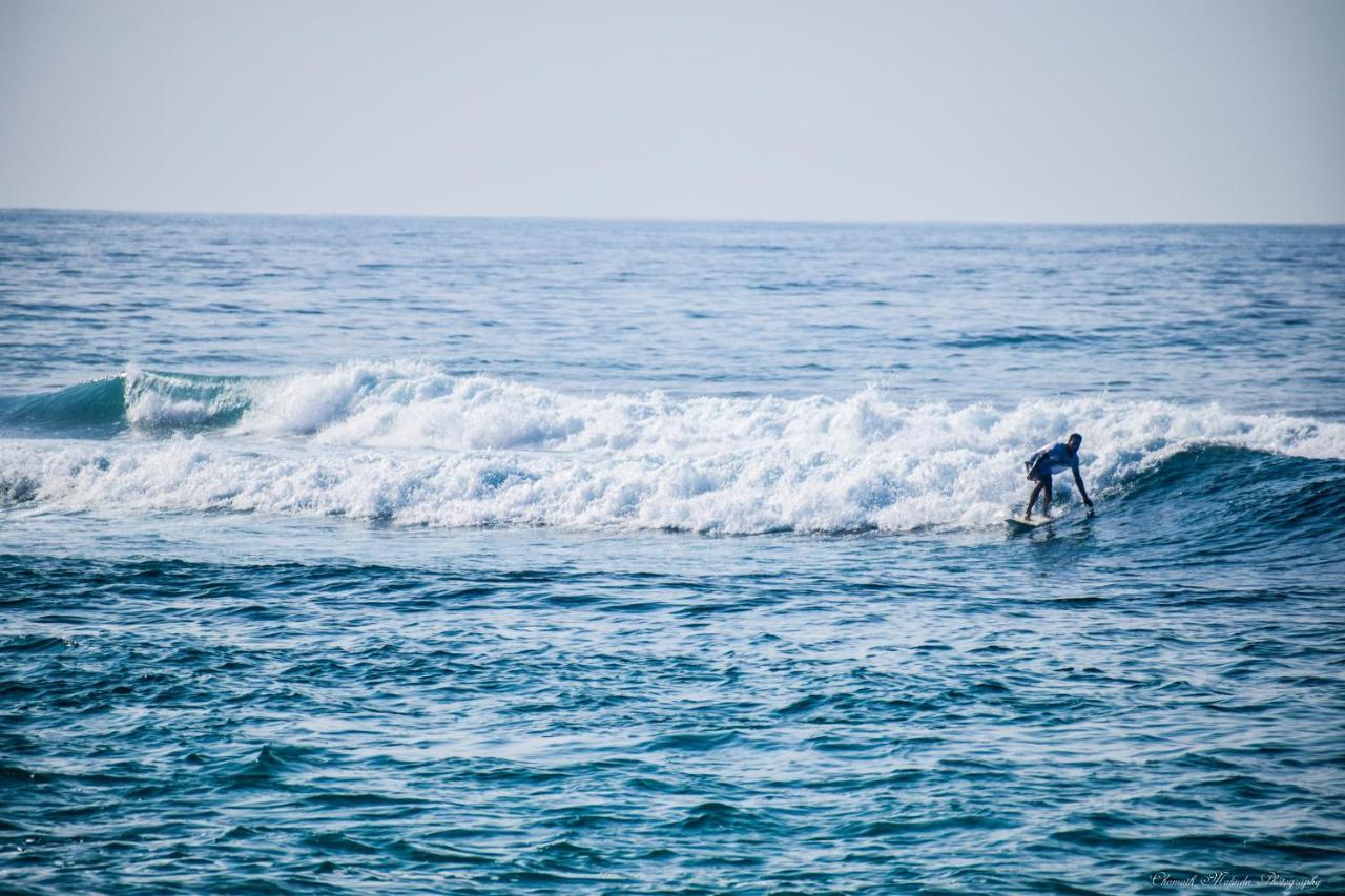 Tenasi Beach Resort Ahangama Ngoại thất bức ảnh